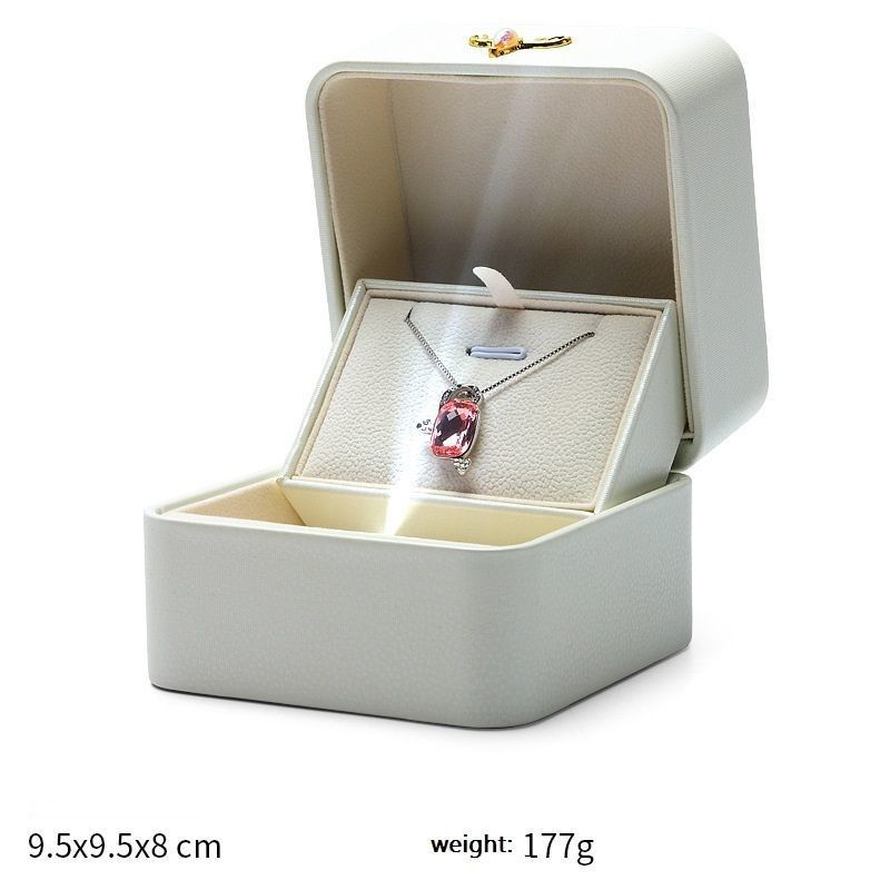 ปลายการสร้างสรรค์ LED แสงออกแสง หลอดหมั้นวงจรกล่องแสดงวงจรเดียว Pendant กล่องเครื่องประดับ กล่องของขวัญ กล่องหนัง PU